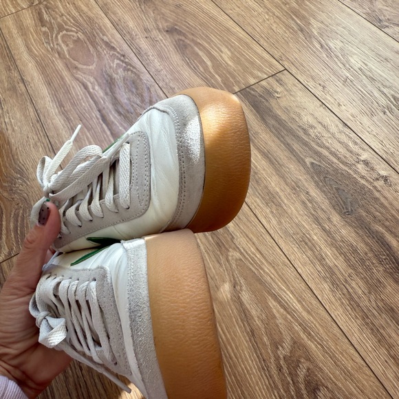 Nike - Picture 8 of 8